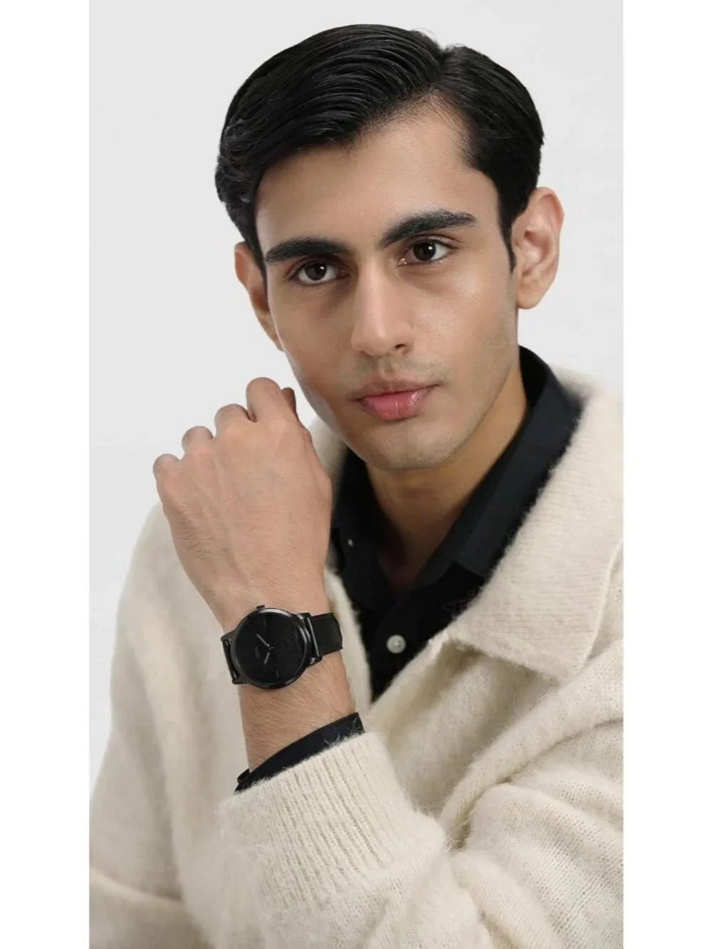 Men's Black Leather Minimalist Quartz Stainless Steel Three-Hand Wrist Watch